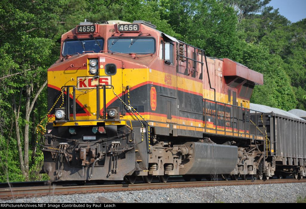 Tied down ballast train